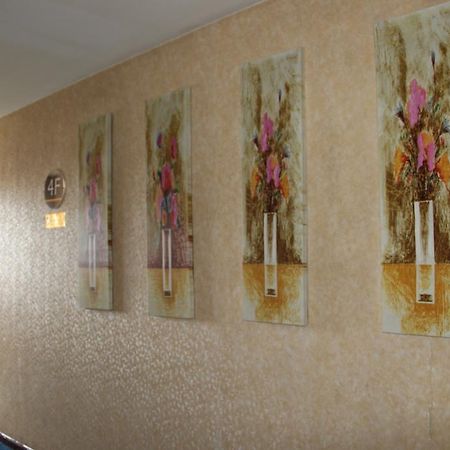 Super 8 Beijing Yizhuang Tianbao Hotel Bagian luar foto