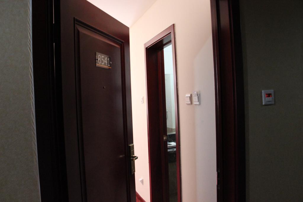 Super 8 Beijing Yizhuang Tianbao Hotel Ruang foto