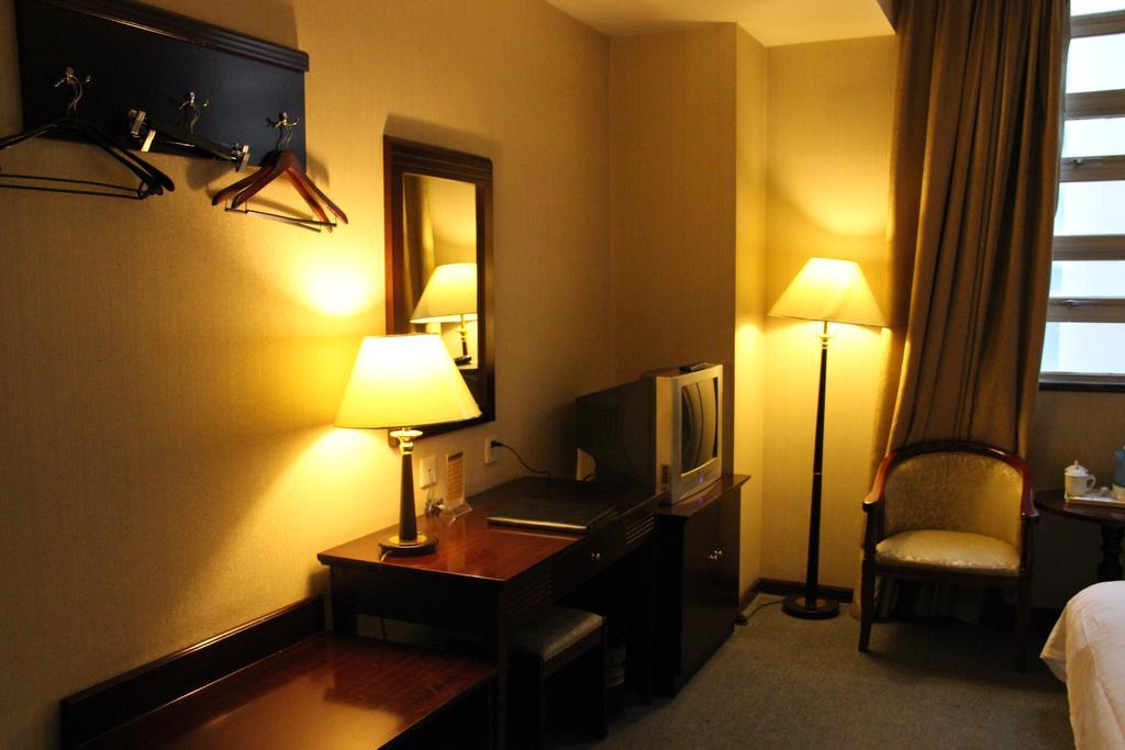 Super 8 Beijing Yizhuang Tianbao Hotel Ruang foto